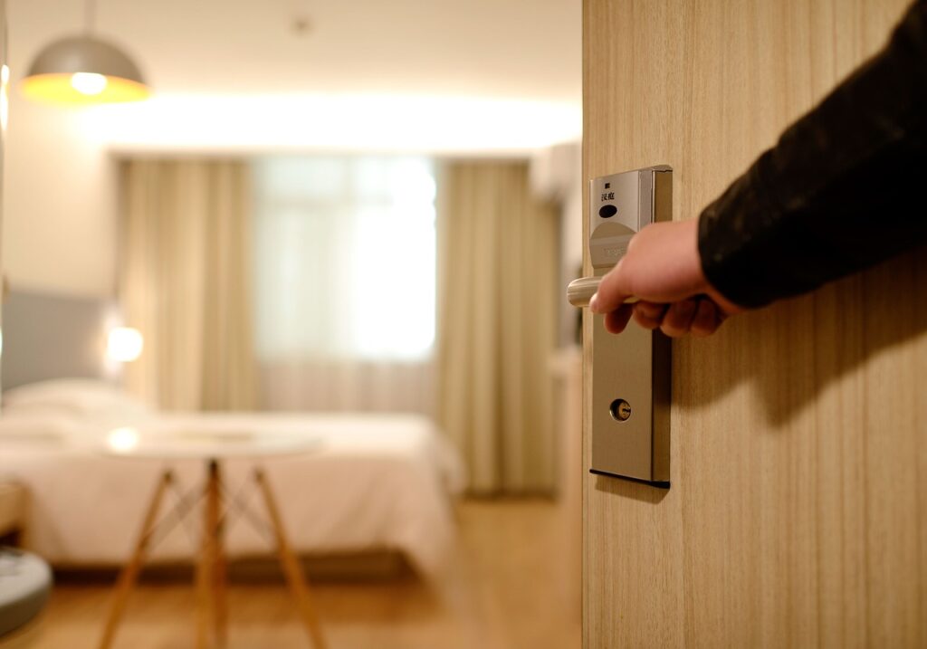 How To Secure Hotel Room Door With Towel